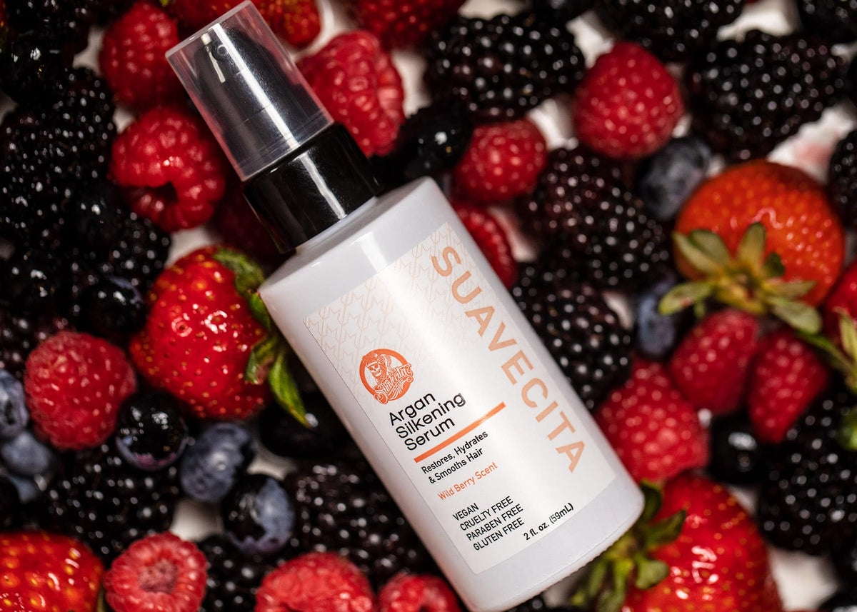 Suavecita serum close-up drop on hand highlighting lightweight texture and quick absorption