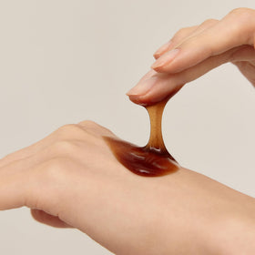 Sulwhasoo clarifying mask honey-like texture close-up for gentle exfoliation