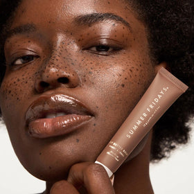 Summer Fridays close-up balm tip showing smooth applicator for precise use