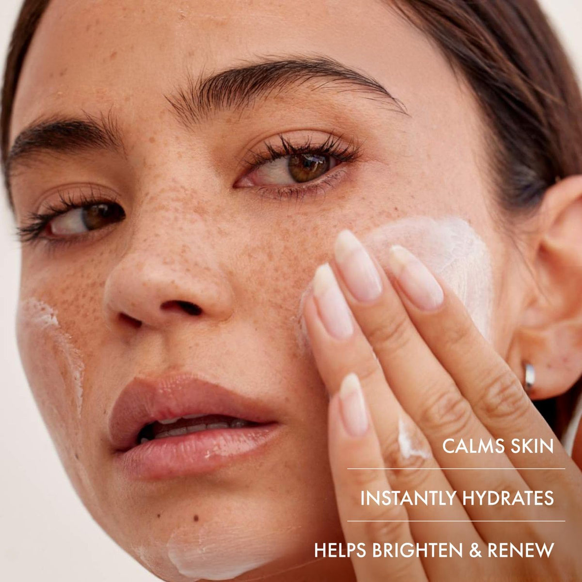 Summer Fridays open jar with visible cream highlighting rich moisturizing formula
