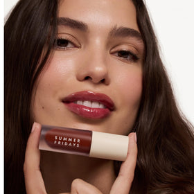 Summer Fridays glossy texture on swatch demonstrating hydrating shine and lightweight feel