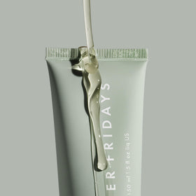 Summer Fridays pump dispensing gel for easy hygienic use