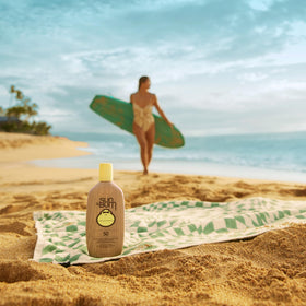 Sun Bum label detail featuring vitamin E and reef-aware formulation benefit