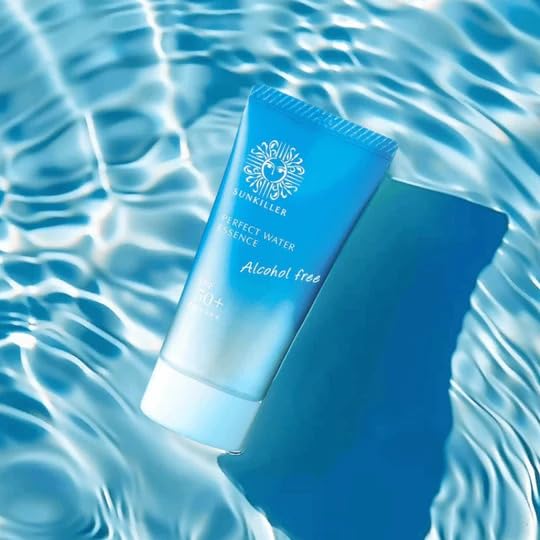 SUN KILLER applied on model face demonstrating invisible finish benefit