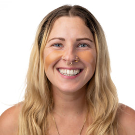 Sun Zapper application on nose and cheek for precise, water-resistant coverage