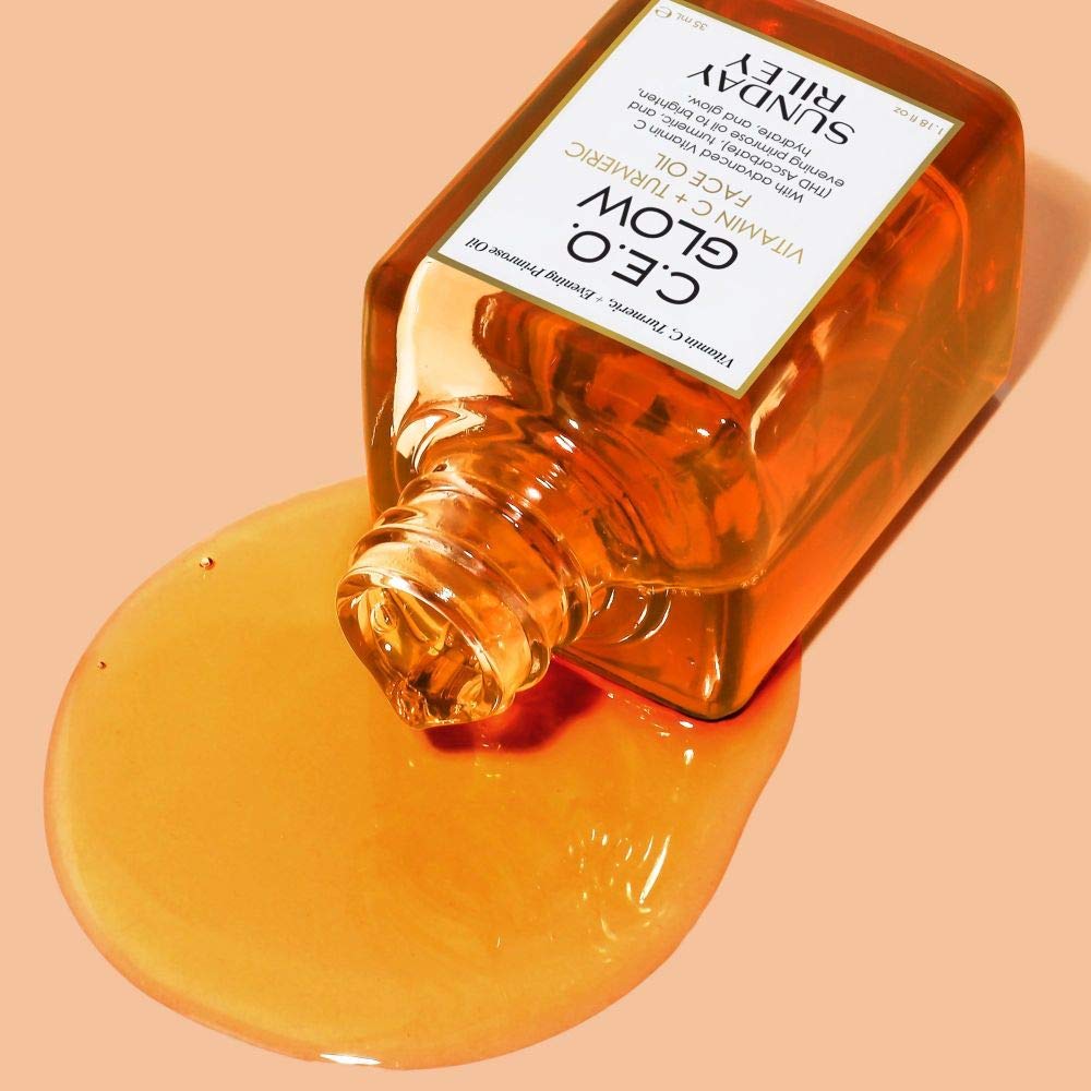 Sunday Riley dropper pipette dispensing oil for precise application benefit
