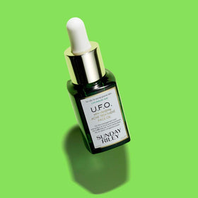 Sunday Riley oil texture closeup on skin, lightweight absorption benefit