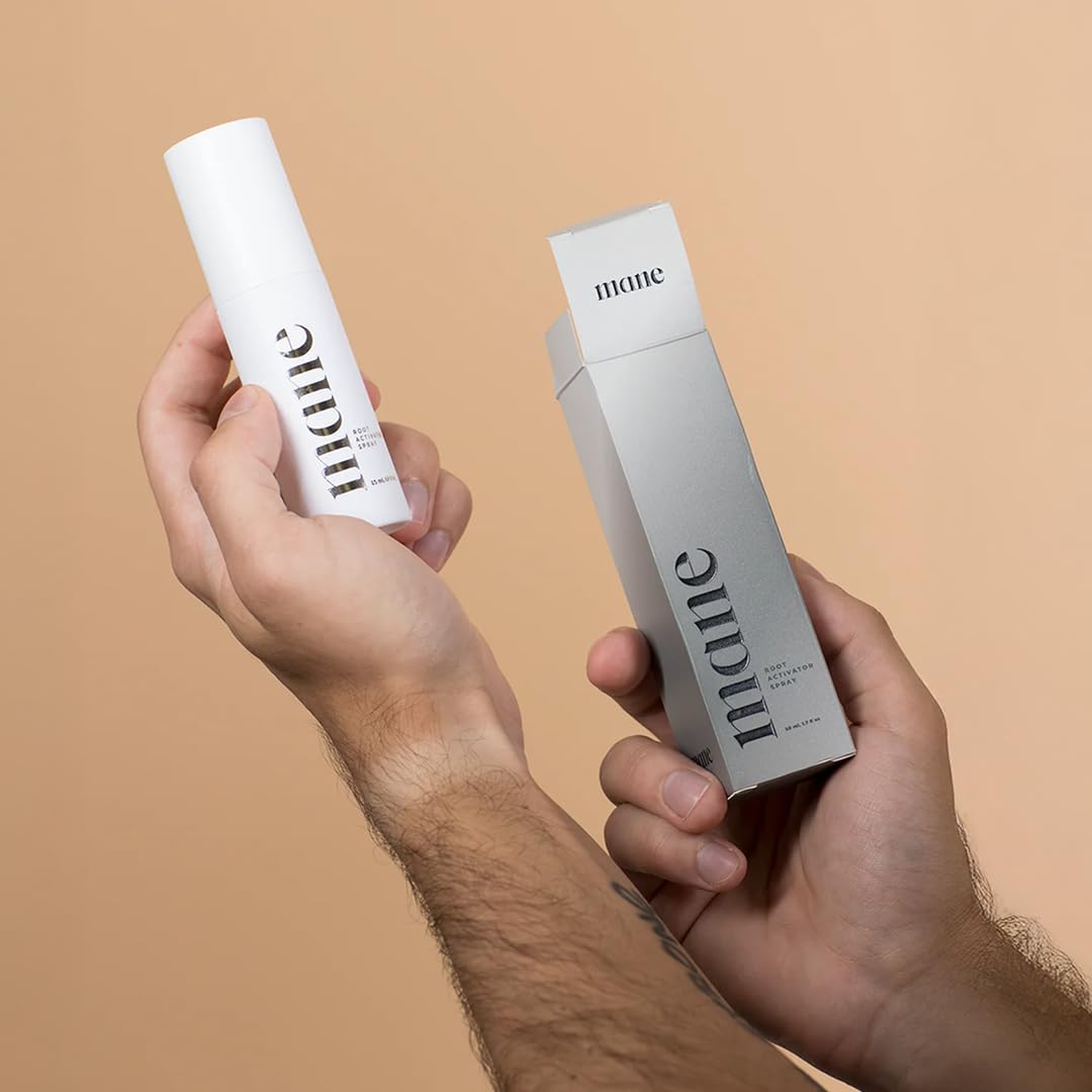 Superior Mane in-use application on male scalp for targeted thinning support