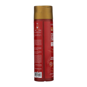 Surya Brasil shampoo lather texture demonstrating gentle foam and moisturizing feel