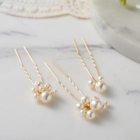 SWEETV used in bridesmaid hair to illustrate coordinated event styling