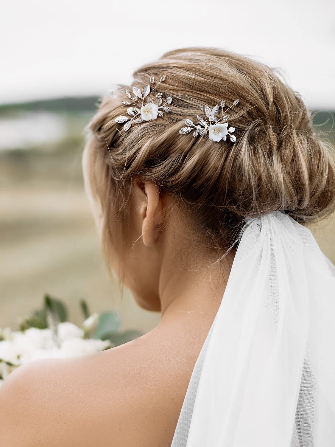 SWEETV close-up of white ceramic flower highlighting handcrafted floral detail benefit