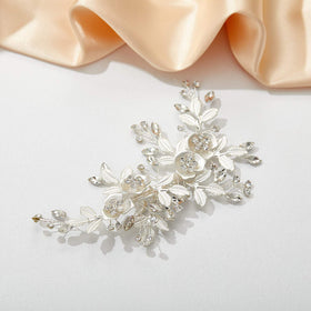SWEETV comb worn in bridal hairstyle showing styling versatility benefit