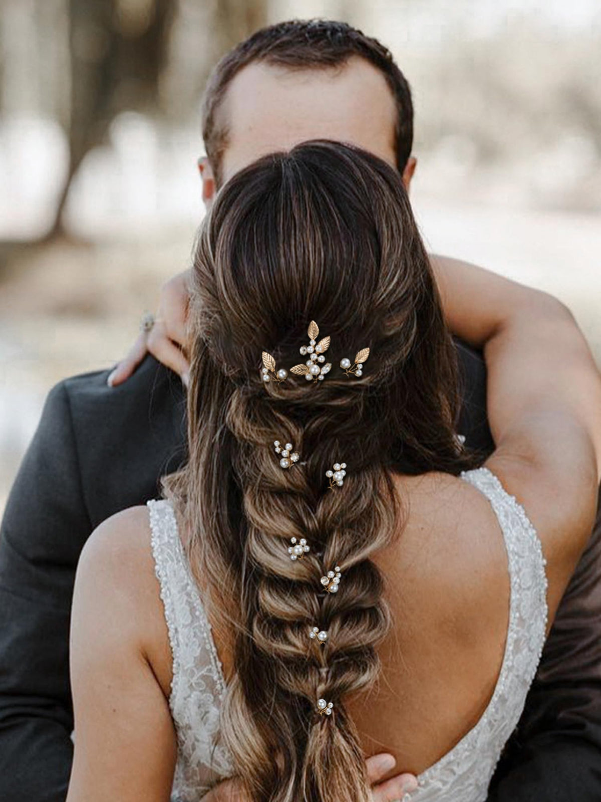 SWEETV front packaging showing nine-piece bridal hair pin set and gift box benefits