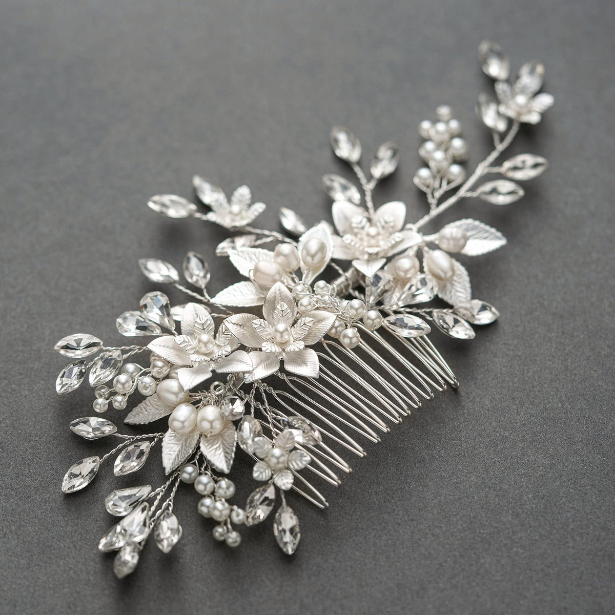 SWEETV comb styled at outdoor wedding illustrating romantic finish