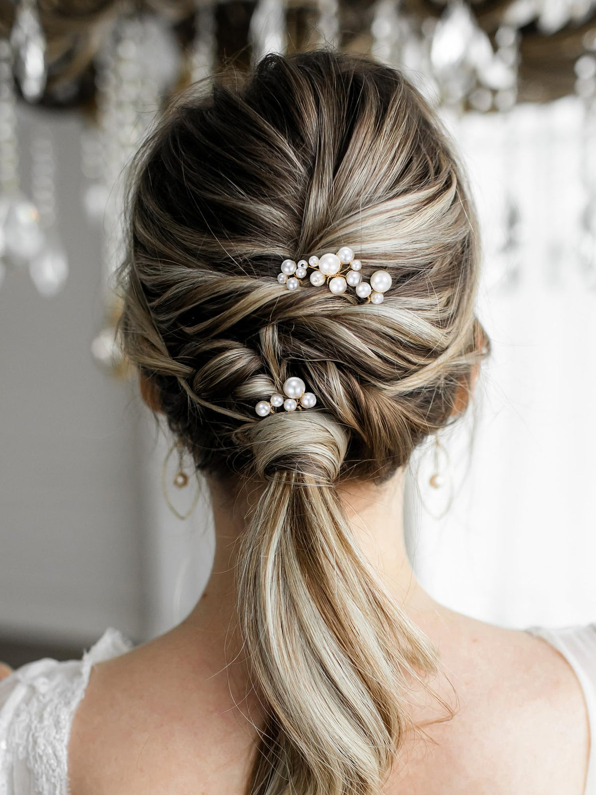 SWEETV open gift box with the hair pins ready for gifting, convenient presentation