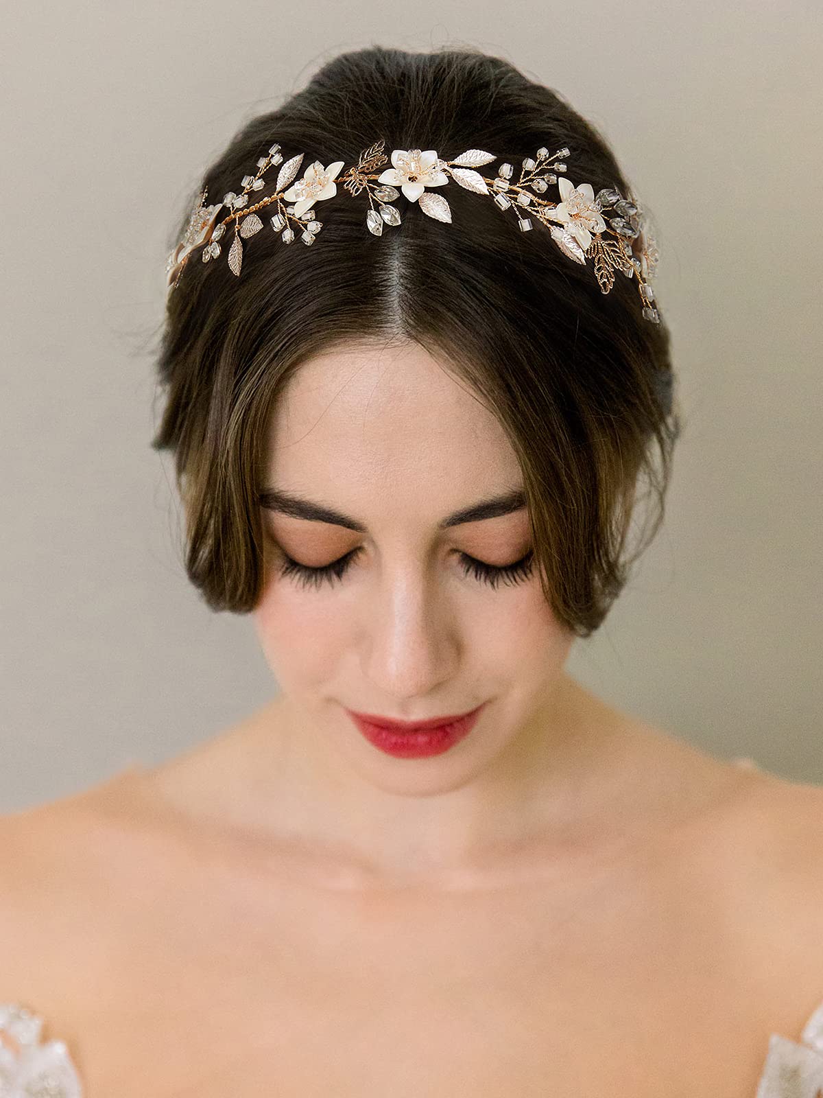 SWEETV rose-gold leaves detail providing warm metallic contrast and texture