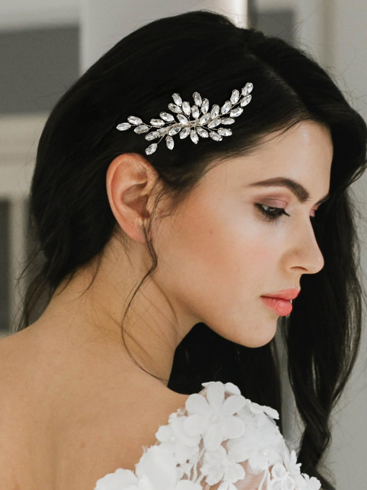 SWEETV side profile of comb showing low-profile elegance