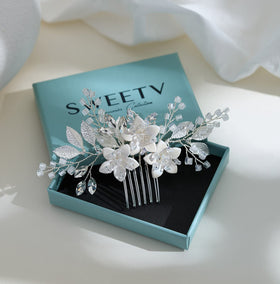 SWEETV comb in pouch and box to show safe storage and care