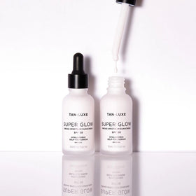 TAN-LUXE in bathroom routine showing daily-use convenience benefit