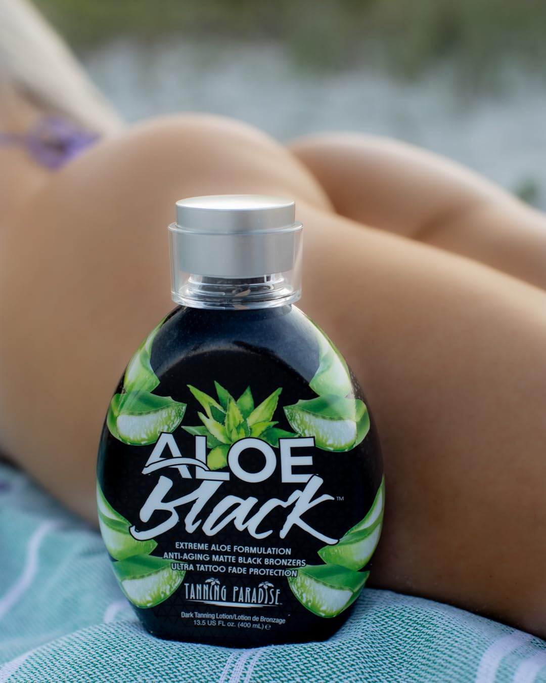 TANNING PARADISE applied on hand demonstrating even bronzing and quick absorption