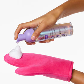Tanologist retail box flatlay indicating travel-ready packaging