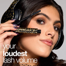 tarte maneater mascara brush close-up highlighting 500+ bristles for separation and lift