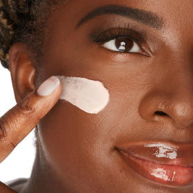 tarte pump dispensing clear primer illustrating easy controlled application