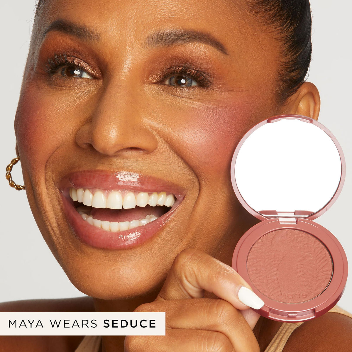 tarte brush swipe of Seduce demonstrates buildable pigment and easy application