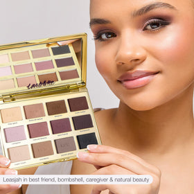 tarte close-up of crease application, blendable texture for smooth transitions