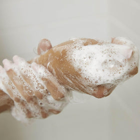 Tea Tree pump close-up highlighting easy dispensing and spill-free use