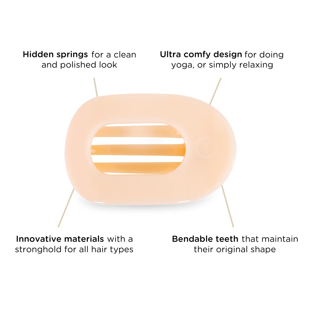 TELETIES bendable teeth detail highlighting durable flex and long-lasting use