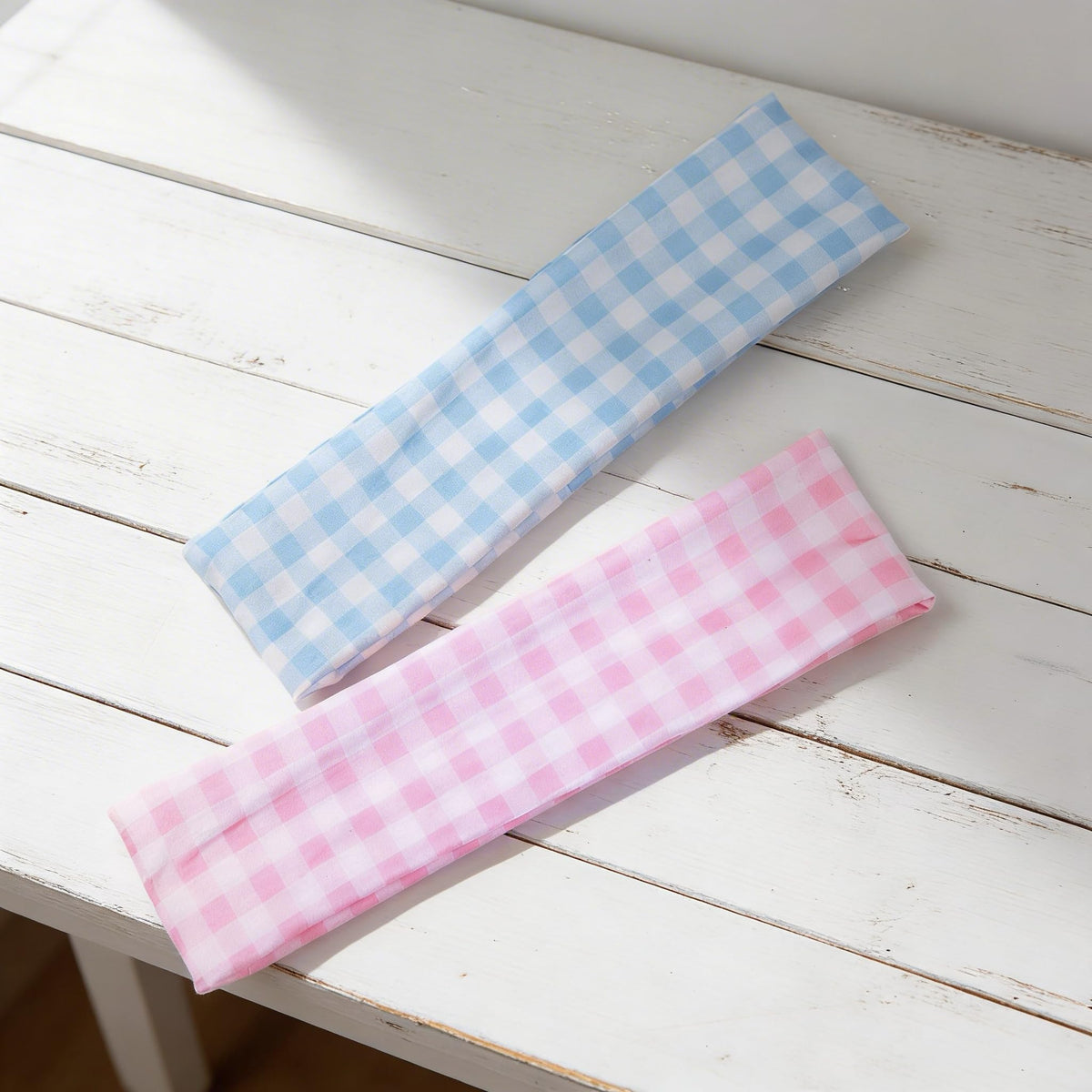 TERSE close-up of cotton texture, breathable fabric and comfortable feel