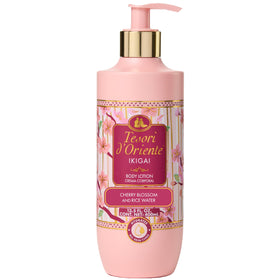 Tesori d'Oriente front packaging showing bottle and cherry blossom scent, evokes calm