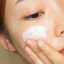 THANKYOU FARMER pink micro-pearls visible in product for instant radiance