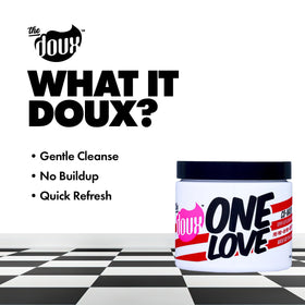 The Doux in use detangling curls easily showing reduced friction