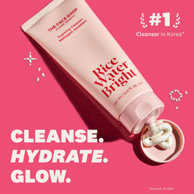 The Face Shop cleansing oil pump close-up showing easy dispensing and precise control