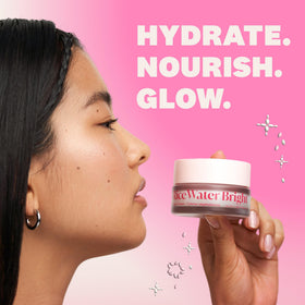 Close-up cream texture of The Face Shop highlighting silky absorbency and smooth finish