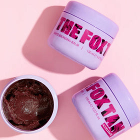 THE FOX TAN applied on arm in use demonstrating even coverage and glow