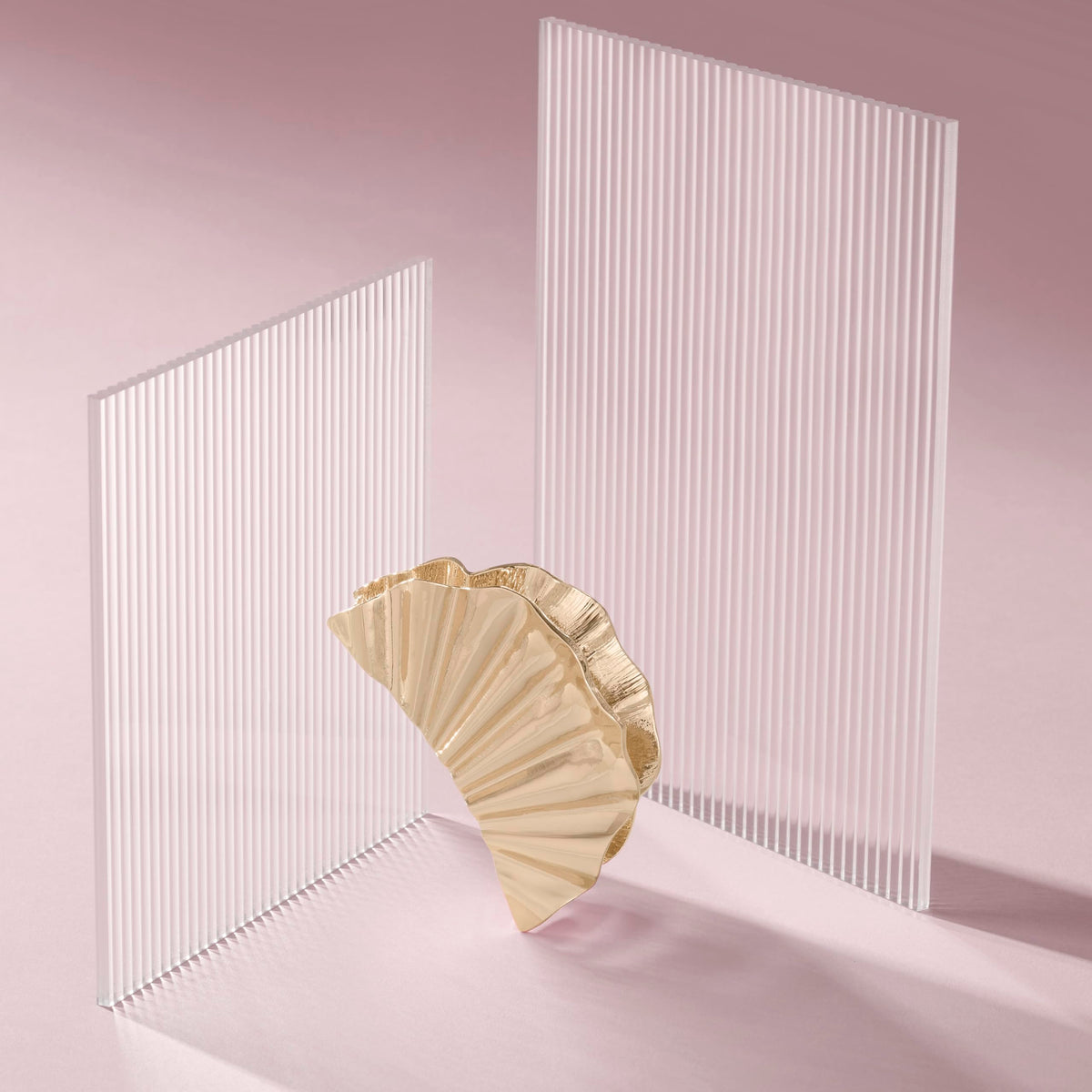 The Hair Edit golden hour used in a half-up hairstyle adding instant jewelry-like polish
