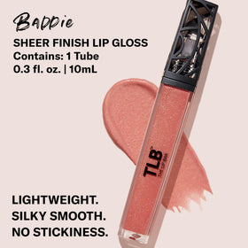 The Lip Bar doe-foot applicator displaying precision tip and easy, controlled application benefit