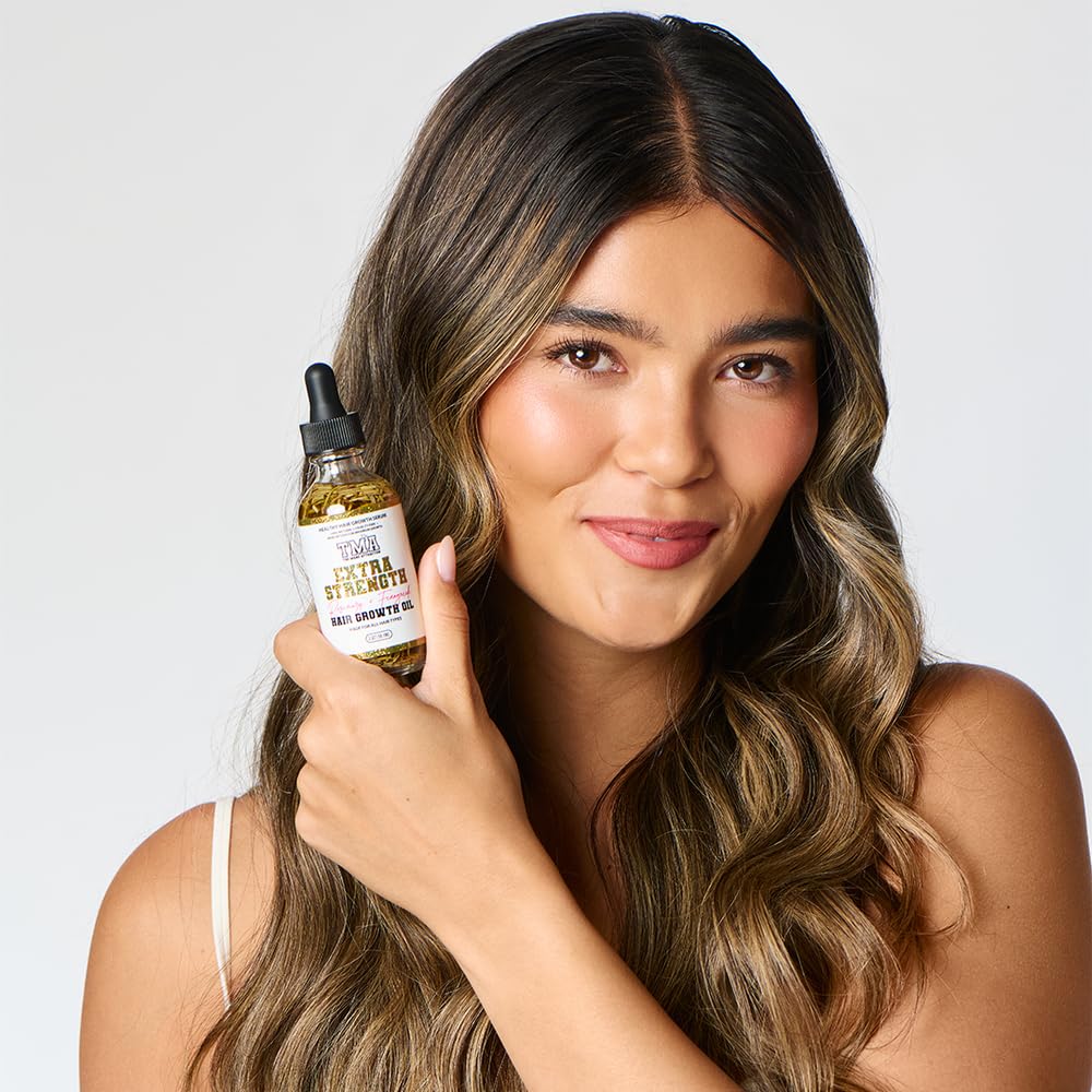 The Mane Attraction oil texture close-up showing lightweight, fast-absorbing finish