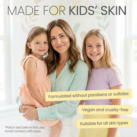 The Natural and Organic Family unscented cream pump with cream dollop demonstrating easy application