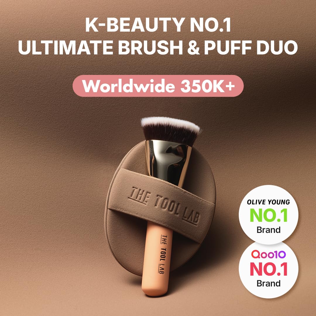 THE TOOL LAB close-up of brush head highlighting densely packed bristles for smooth blending