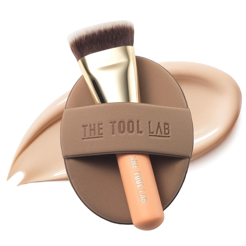 THE TOOL LAB flat-top brush front showing dense bristles and precise edge for even coverage