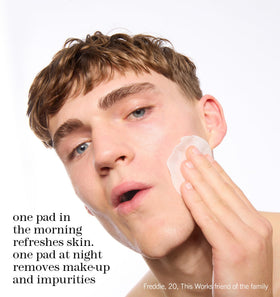 THISWORKS pads in a travel bag showing on-the-go refreshing benefit