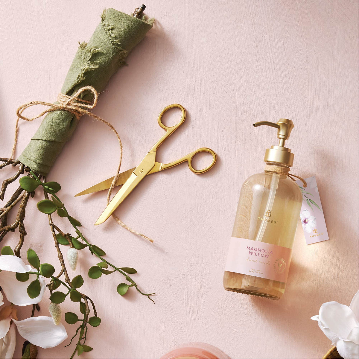 Thymes label detail featuring fragrance notes and premium botanical benefit
