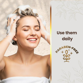 Person applying Tio Nacho conditioner in shower demonstrating detangling benefit