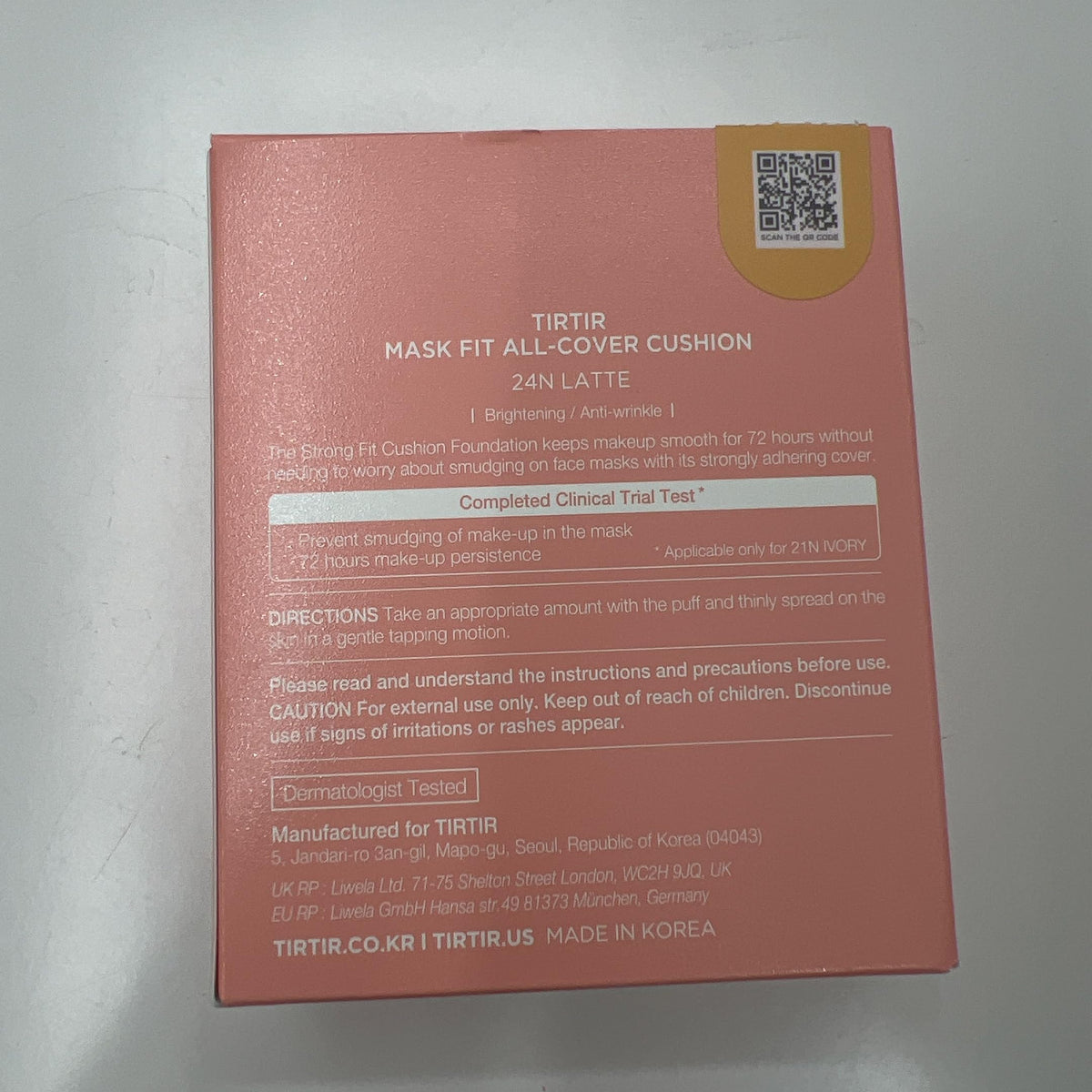 TIRTIR lifestyle model wearing cushion showing smooth, shine-free benefit