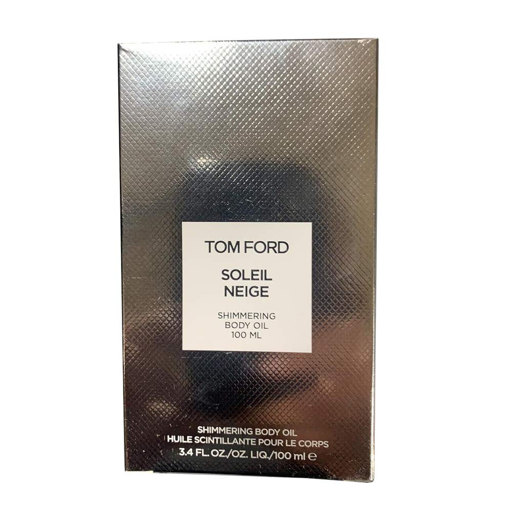 Tom Ford Soleil Neige close-up of platinum shimmer particles for subtle glow