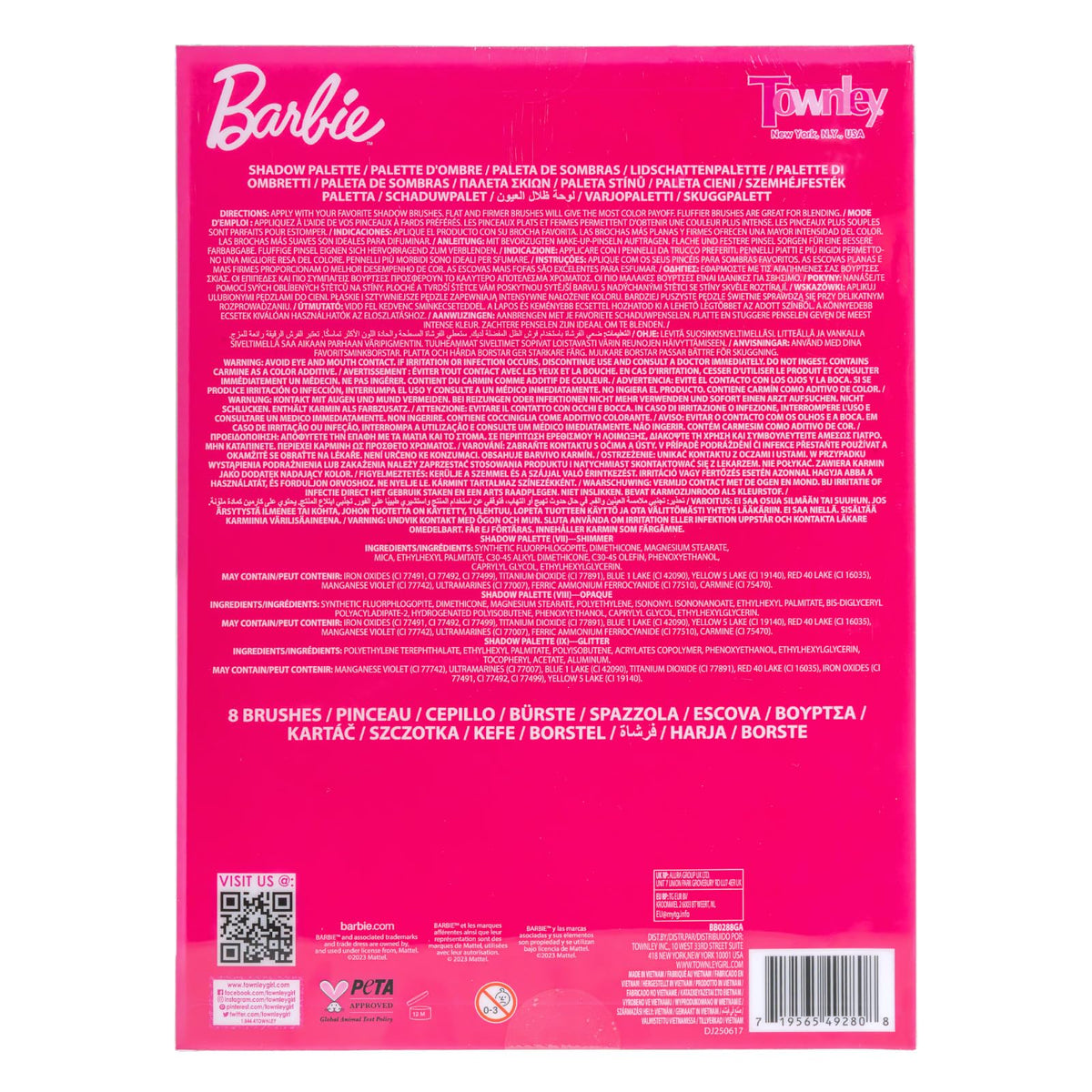 Townley Girl lifestyle image at a sleepover with friends sharing makeup for social fun